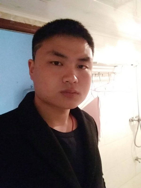 康康一下的第一张照片--青岛中老年相亲网